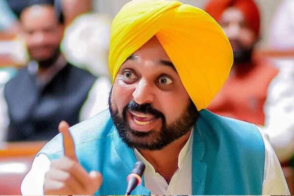 पंजाब सरकार ने वापस ली लैंड पूलिंग पॉलिसी, CM भगवंत मान ने किसानों के साथ किया संवाद