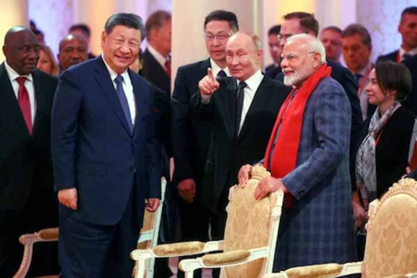 ट्रंप के खिलाफ सुपरपावर तिकड़ी: मोदी ने चीन-रूस के साथ मिलकर खेला नया गेम