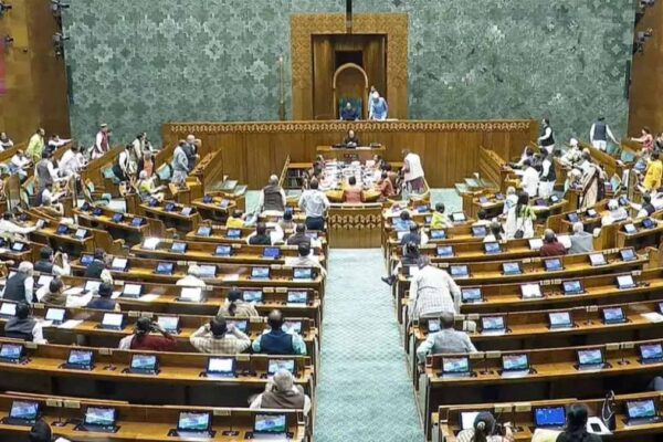 कांग्रेस-टीएमसी के रवैये से विपक्ष में दरार, संसद चलाने की अपील भी न आई काम
