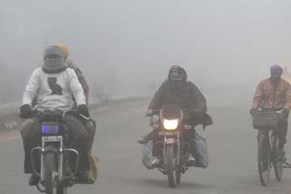 मौसम का दोहरा वार: बारिश के बाद अब देश में पड़ेगी हाड़ कंपाने वाली सर्दी, हो गई भविष्यवाणी
