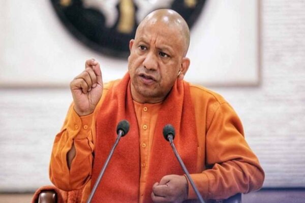 सुरक्षा पर योगी सरकार सख्त, महीनेभर चलेगा अभियान, बिना हेलमेट नहीं मिलेगा पेट्रोल