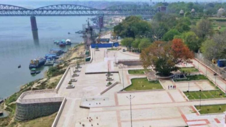 देव दीपावली पर काशी का नज़ारा अब आसमान से, नमो घाट से शुरू होगी हेली सेवा