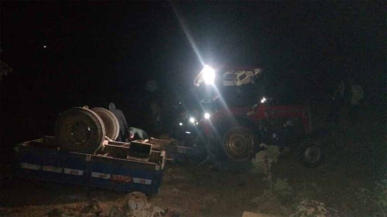 रतलाम में सनसनी: ट्रैक्टर चुराकर भाग रहे बदमाशों ने की फायरिंग, ग्रामीणों ने दबोचा एक चोर