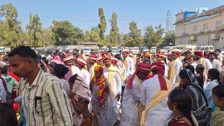 280 जोड़े, एक मंच और इतिहास रचा गया: बस्तर के सिटी ग्राउंड में सामूहिक विवाह से छत्तीसगढ़ ने बनाया वर्ल्ड रिकॉर्ड