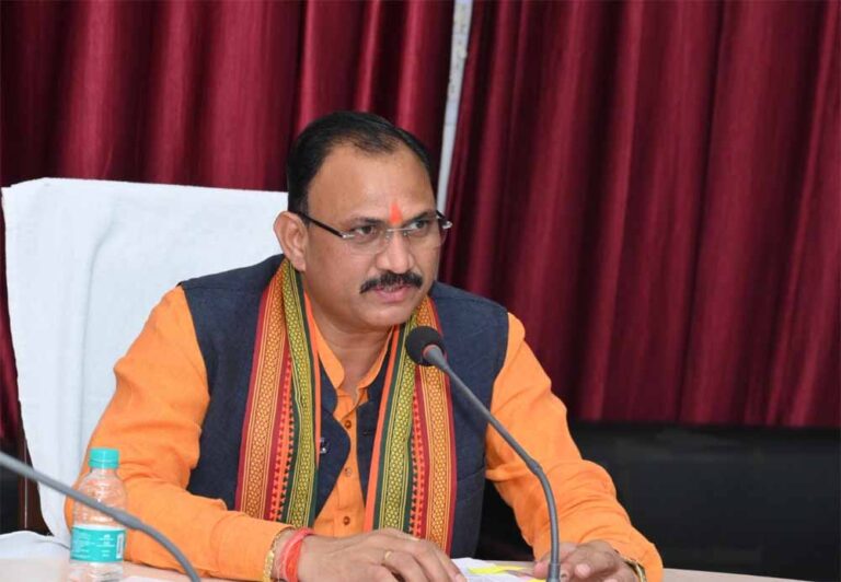 स्वास्थ्य क्षेत्र को बजट में मिली प्राथमिकता पर स्वास्थ्य मंत्री ने मुख्यमंत्री एवं वित्त मंत्री का जताया आभार