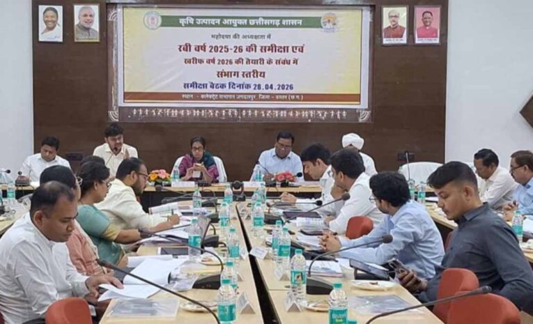 टिकाऊ खेती की ओर कदम—हरी खाद, नील-हरित काई और जैव उर्वरक के उपयोग पर बल