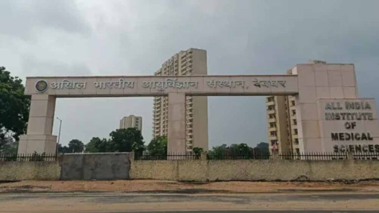 देवघर में अब बिना बाइट का इंतजार किए मिलेगा वयस्कों को जरूरी वैक्सीन